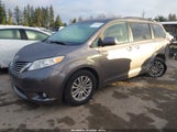 Toyota Sienna Xle V6 5TDYK3DC3BS102914 снимка