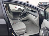 Toyota Prius Two JTDKN3DU8B1377424 снимка