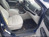 Toyota Highlander Le V6 5TDBKRFH1FS205272 снимка