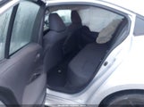 Toyota Corolla Le JTDEPMAE9N3027772 снимка