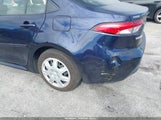 Toyota Corolla Le JTDEPRAE2LJ062224 снимка