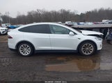 Tesla Model X 100D/75D/P100D 5YJXCBE20JF132559 снимка