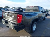 Chevrolet Silverado 3500Hd 4Wd Long Bed High Country 1GC4YVEY2MF116888 fotografie