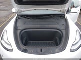 Tesla Model Y Long Range Dual Motor All-Wheel Drive 5YJYGDEE6MF232636 fotografie