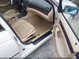 BMW 325I WBAET37425NJ87367 fotografie