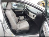 Toyota Corolla Le 5YFBURHE5GP415834 fotografie