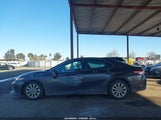 Toyota Camry Le 4T1B11HK8KU745779 fotografie