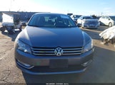 Volkswagen Passat 1.8T Limited Edition 1VWAT7A30FC122990 fotografie