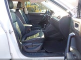 Volkswagen Tiguan 2.0T Se/2.0T Sel/2.0T Sel R-Line/2.0T Sel R-Line Black 3VV2B7AX7KM182191 fotografie