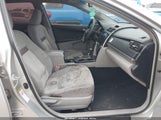 Toyota Camry Le 4T1BF1FK2CU084319 снимка