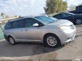 Toyota Sienna Xle V6 8 Passenger 5TDYK3DC6CS183778 fotografie