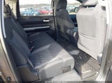 Toyota Tundra Sr5 Plus 5.7L V8 5TFDY5F13KX860430 fotografie