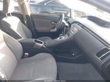 Toyota Prius Two JTDKN3DU2D5643788 fotografie