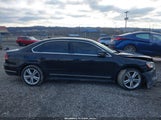 Volkswagen Passat 2.0L Tdi Sel Premium 1VWCN7A38DC001740 photo