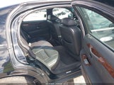 Lincoln Town Car Signature 1LNFM82W4WY732328 photo