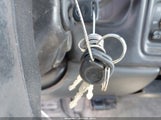 Chevrolet Silverado  Chassis 1GBJC34U42E196657 снимка