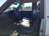 Chevrolet Silverado  Chassis 1GBJC34U42E196657 снимка