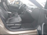Volkswagen Passat 1.8T Wolfsburg Edition 1VWAT7A35FC026109 снимка
