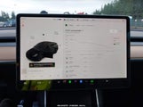 Tesla Model Y Long Range Dual Motor All-Wheel Drive/Performance Dual Motor All-Wheel Drive 5YJYGDEF7LF004264 photo