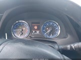 Toyota Corolla Le 5YFBURHE5JP847458 снимка
