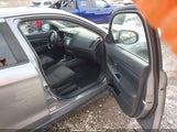 Mitsubishi Outlander Sport 2.4 Se JA4AR3AW7HZ017636 photo