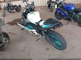 Yamaha Yzfr3 A MH3RH18Y6RK014276 fotografie