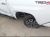 Toyota Tundra Limited 5.7L V8 5TFHY5F16KX848029 снимка
