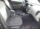 Kia Soul KNDJN2A21J7890244 снимка