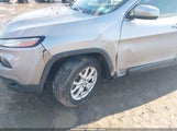 Jeep Cherokee Latitude 1C4PJMCB6FW523609 fotografie