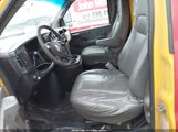 GMC Savana Cutaway Work Van 1GD374CG2B1901601 снимка
