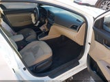 Hyundai Elantra Sel 5NPD84LF8JH369159 photo