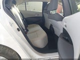 Toyota Corolla Le JTDEPRAE7LJ089631 снимка