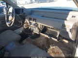 Isuzu Conventional Short Bed JAACL11L3L7222277 снимка
