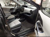 Toyota Prius C Two JTDKDTB35C1524572 снимка