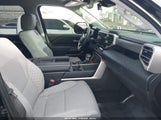 Toyota Tundra Sr5 5TFLA5DB2NX016217 photo