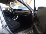 Honda Accord Lx 1HGCR2F33HA285946 снимка