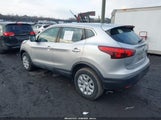 Nissan Rogue Sport S JN1BJ1CRXJW261966 photo