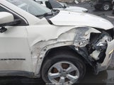 Jeep Compass Latitude 4X4 3C4NJDBB3JT161858 снимка
