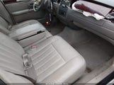 Lincoln Town Car Signature 1LNHM81W74Y666042 photo