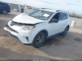 Toyota Rav4 Le JTMZFREV2HJ105384 снимка