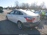 Ford Focus Titanium 1FADP3J24EL396024 fotografie