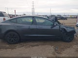 Tesla Model 3 Long Range Rear-Wheel Drive/Standard Rear-Wheel Drive 5YJ3E1EA4SF011349 fotografie