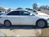 Toyota Camry Le 4T4BF1FK2FR495567 снимка