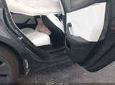 Tesla Model 3 Long Range Rear-Wheel Drive/Standard Rear-Wheel Drive 5YJ3E1EA1SF059567 fotografie