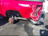 Toyota Tundra Grade 5.7L V8 5TFDY5F18AX139955 снимка