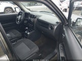 Jeep Patriot Latitude 1C4NJPFA4FD388072 снимка