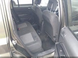 Jeep Patriot Latitude 1C4NJPFA4FD388072 снимка