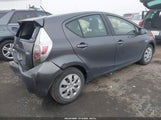 Toyota Prius C Two JTDKDTB33E1561994 снимка