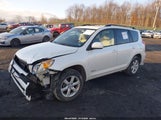 Toyota Rav4 Limited JTMBD31V065028952 снимка