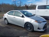 Toyota Corolla Le 5YFBURHE7HP656568 снимка